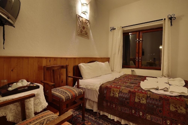 Cave Hotel Saksagan